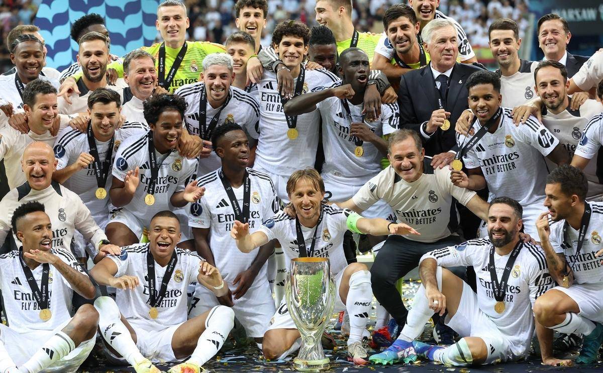 欧超杯赛程吃紧，布莱顿关键时刻回应争议，更衣室稳定，更衣室氛围转暖的简单介绍